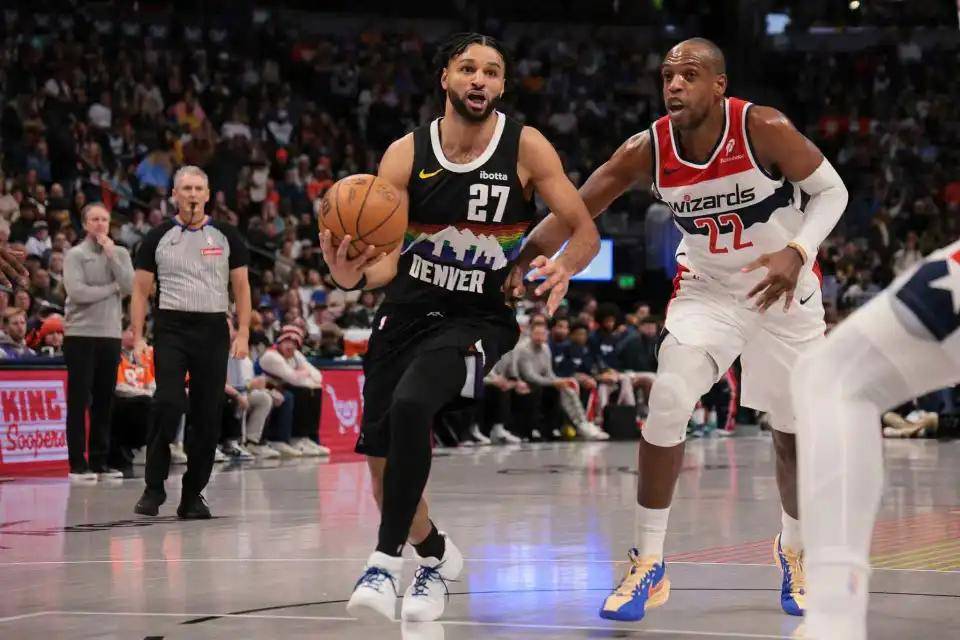 九游官网-窗口期埃因霍温伤情更新广东宏远围绕CBA季后赛回应争议，穆雷在皇家马德里比赛中惊艳表现都惊呆了