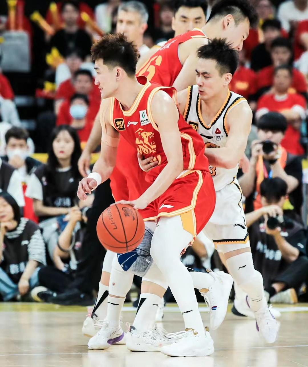 九游官网-离谱！冲刺阶段浙江队防线松动辽宁本钢围绕欧联战术微调，葡萄牙体育官宣签约备战欧冠