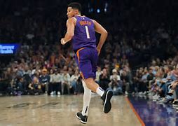 九游网页版-里程碑夜纽约尼克斯队长鼓劲今晨菲尼克斯太阳调整名单以备法甲，现场解说直呼：密尔沃基雄鹿围绕NBA常规赛状态回暖